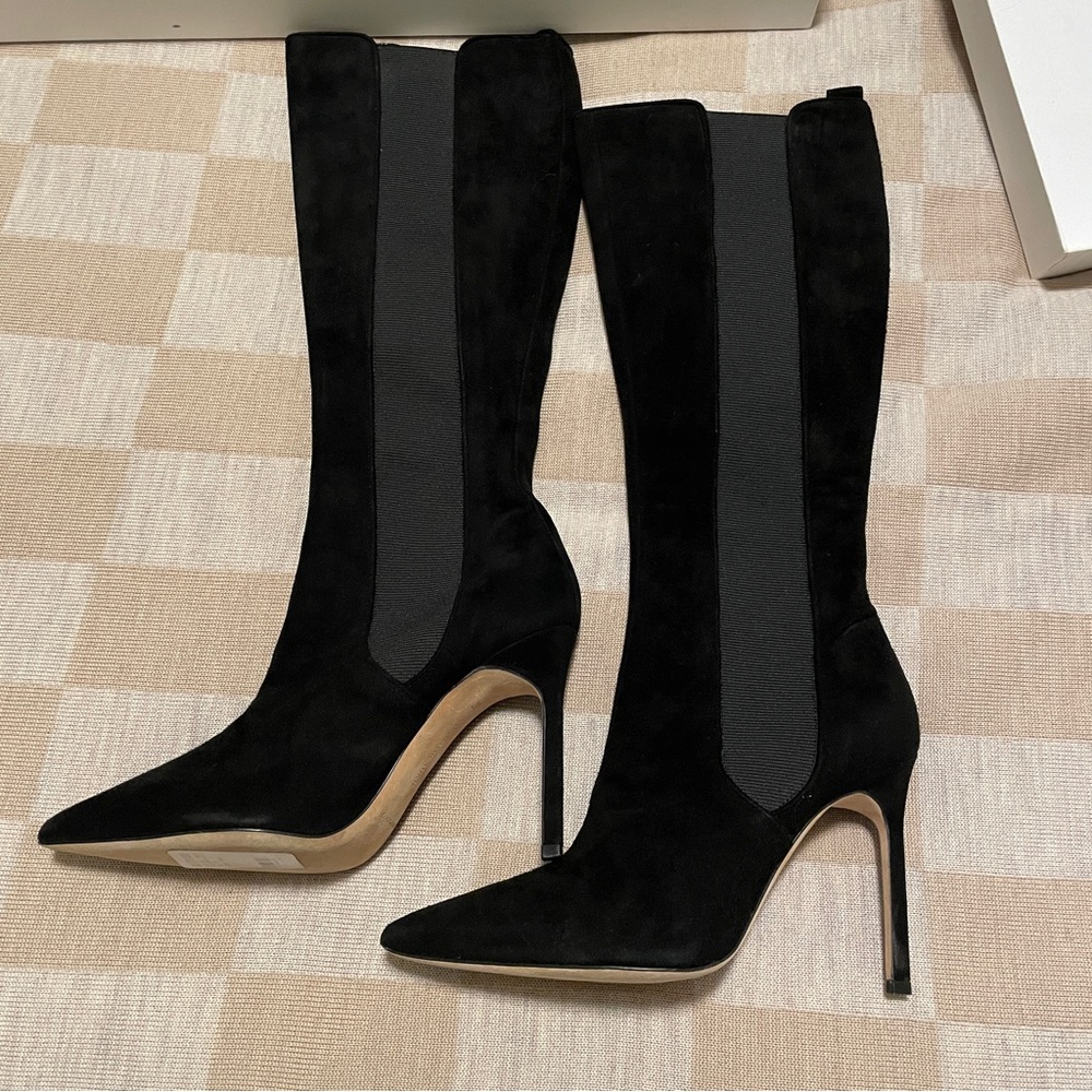 Manolo Blahnik Tungadehi Black Suede Knee High Boots
